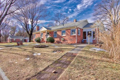 114 Huron St, Springfield, MA 01104-1026