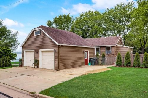 456 Andrews St, Mukwonago WI  53149-1504 exterior
