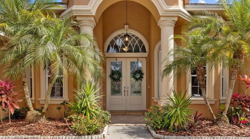 1846 Highland Oaks Blvd, Lutz FL  33559-7353 exterior