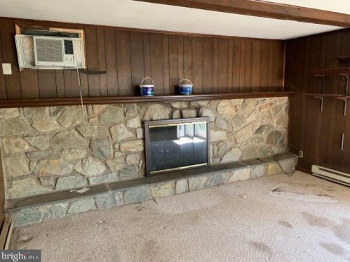 1034 Longspur Rd, Norristown PA  19403-2045 exterior