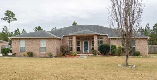 5773 Michael Dr, Milton, FL 32583-9587