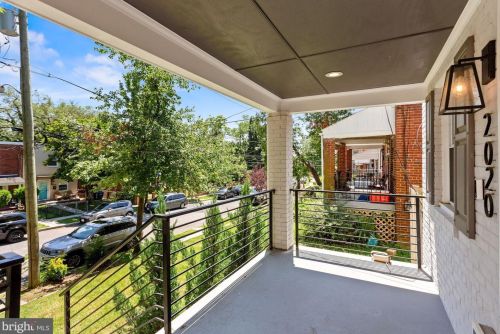 2020 Savannah Pl, Washington, DC 20020-2108