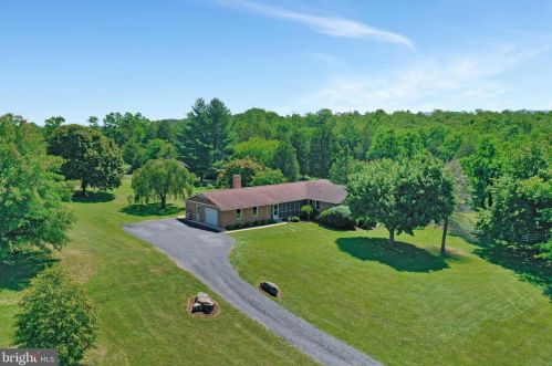 2204 Brook Creek Rd, Toms Brook VA  22660-2544 exterior
