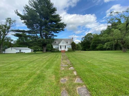1206 Horseshoe Lake Rd, Swan Lake, NY
