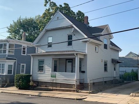 489 Union Ave, Providence, RI 02909-4807