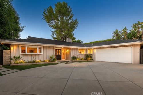 4311 Coronet Dr, Van Nuys, CA 91316-4324