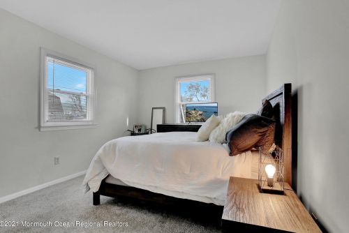 97 Ocean Ave, Middletown NJ  07748-5651 exterior