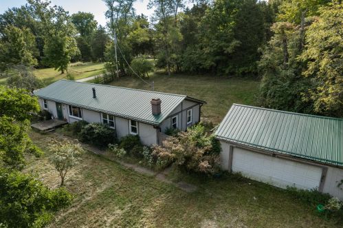 10557 Gunpowder Rd, Florence, KY 41042-9616