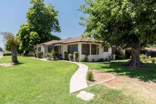 5243 Belmont Ave, Fresno, CA 93723-9555