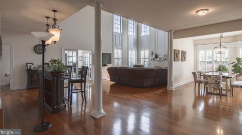 1 Cobalt Ct, Swedesboro NJ  08085-3644 exterior