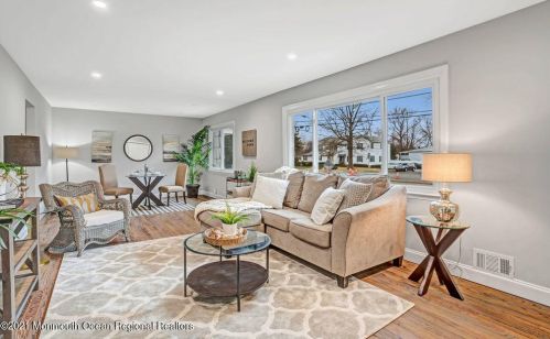 277 Harmony Rd, Middletown, NJ 07748-1100