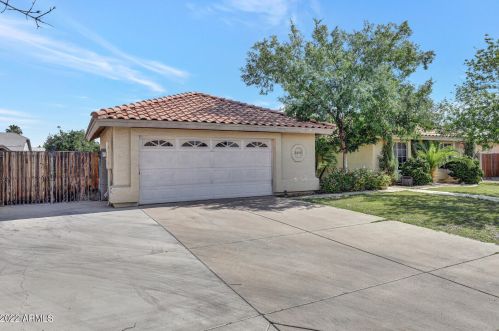 2640 Mallory St, Mesa, AZ 85213-1543