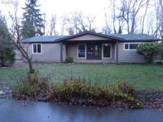 3229 Arrowhead St, Eugene, OR 97404-1582