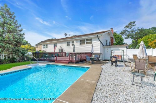 10 Webster Dr, Hazlet NJ 07730-1444 exterior