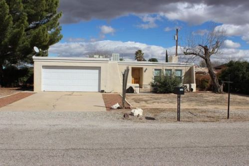 328 Sage St, Sunizona, AZ 85625-4009