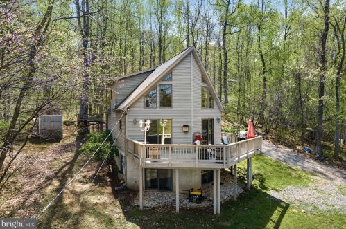 464 Tulip Poplar Dr, Linden, VA 22642-5280