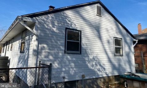 6862 Waldorf Ave, Camden, NJ 08110-6110