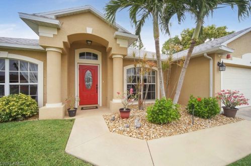 1433 30th Ter, Cape Coral, FL 33904-3940
