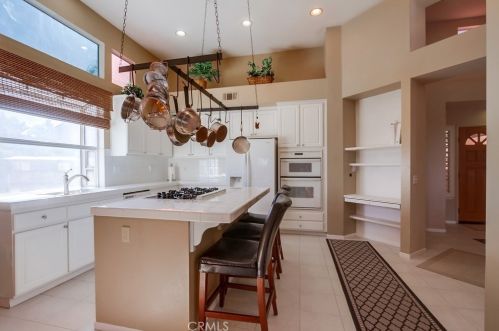 4884 Point Loma Pl, Oceanside CA  92057-3402 exterior