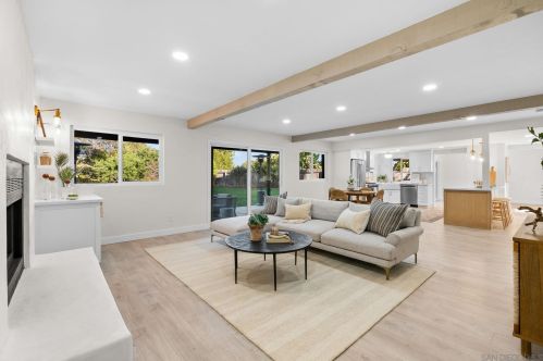2216 Silver Peak Pl, Encinitas CA  92024-3145 exterior
