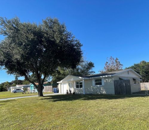 4741 Aegean Ave, Tarpon Springs, FL 34690-3800