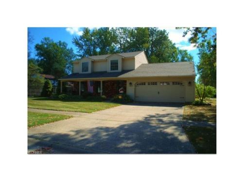 1705 Rosecrest Dr, Lorain, OH 44053-3053