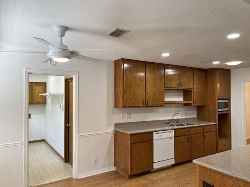 4214 Madrid Dr, Georgetown TX 78628-1306 exterior