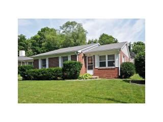 580 Oak St, Zionsville IN  46077-1631 exterior