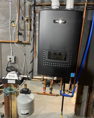 4 Bishop Ct, United States Coast Guard Ac CT  06320-5601 exterior