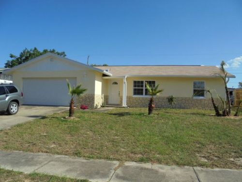 865 Loretta Dr, Titusville, FL 32780-7113