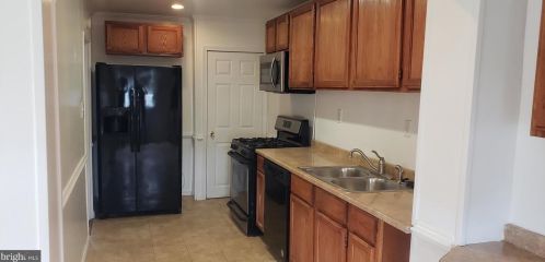 1630 Latimer Pl, Wilmington, DE 19805-4527