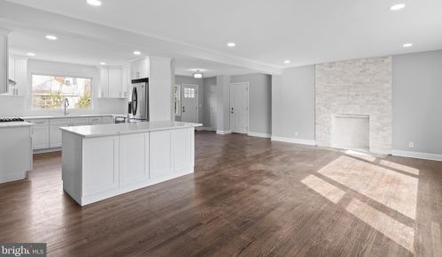 603 Crystal Lake Ave, Tavistock NJ  08033-2711 exterior