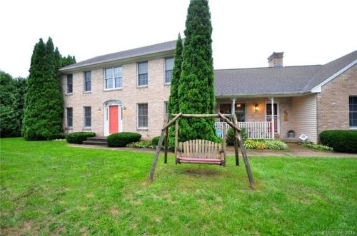 89 Pondview Ln, Bristol, CT 06010-3081