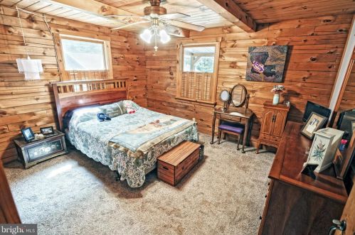 315 Bacon Rd, Red Lion PA  17356-8887 exterior