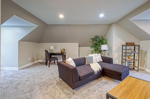 213 Dalzell Ave, Pittsburgh PA 15202-1856 exterior