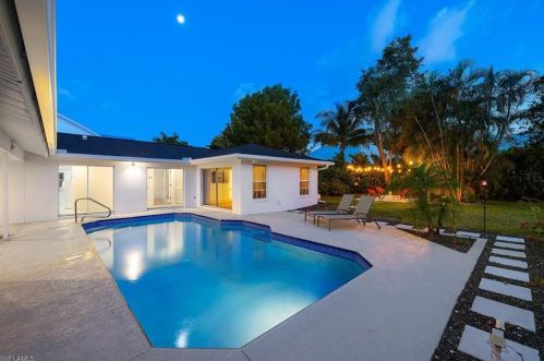 740 Orchid Dr, Naples FL  34102-5015 exterior