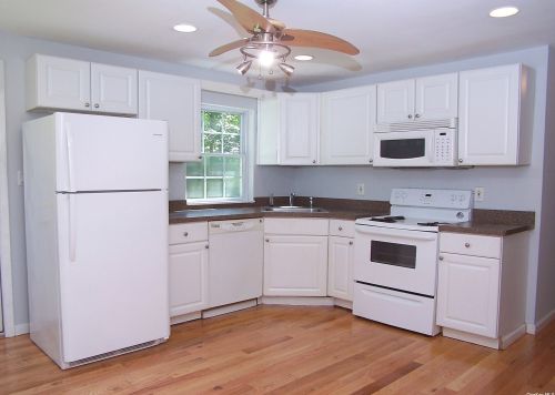200 Veronica St, Holbrook, NY 11741-4612