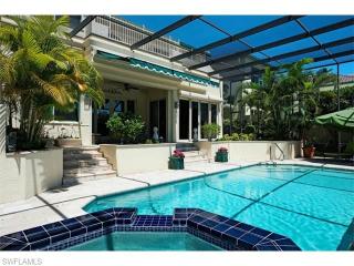 8025 Via Vecchia, Naples, FL 34108-7700