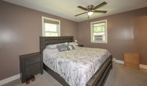 18 Hunter Ct, Goffstown NH  03045-1629 exterior