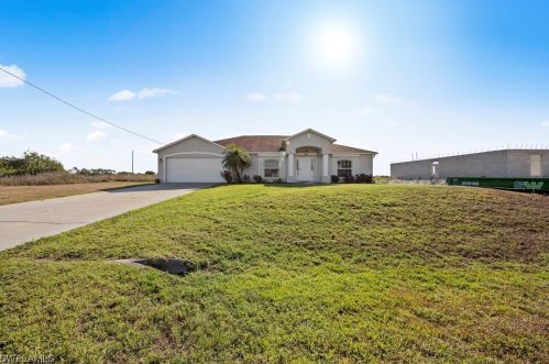 319 Rawlings Ave, Lehigh Acres, FL 33974-2435