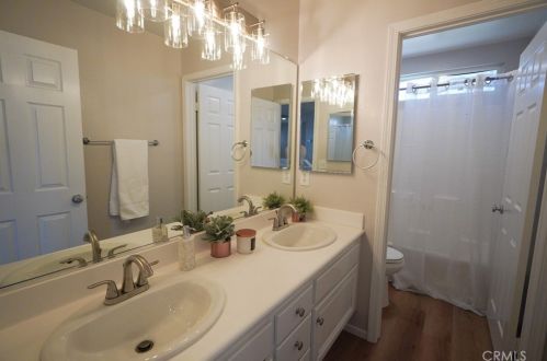 42333 Ridge View Dr, Lancaster CA 93536-7382 exterior