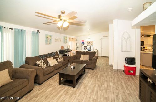 5416 Coyote Brush Dr, Tucson, AZ 85757-8518