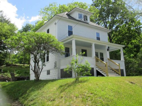 366 Roxbury St, Keene, NH 03431-3876