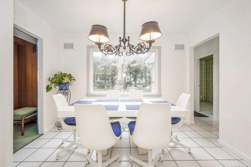 1 Country Ridge Cir, Rye Brook NY  10573-1040 exterior