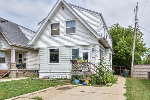 8418 Lapham St, Milwaukee, WI 53214-4457