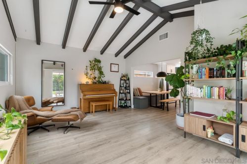 3987 Broadlawn St, San Diego CA 92111-3318 exterior