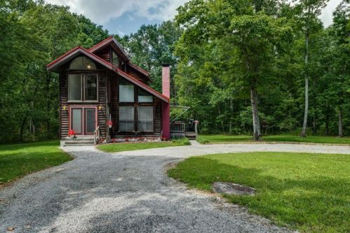 659 Ormes Rd, Crossville, TN 38572-3162