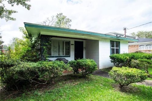 1425 Silver Dr, Mobile, AL 36617-2038