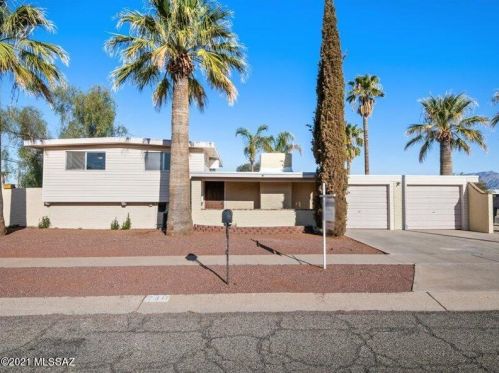 740 Sherwood Village Dr, Tucson, AZ 85710-5825