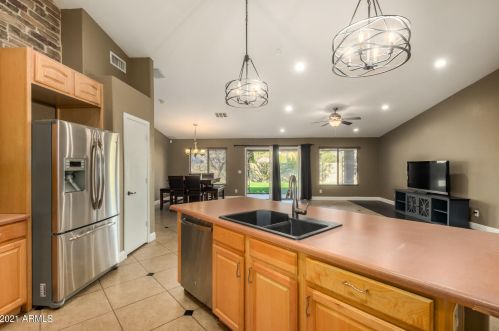 8356 Berridge Ln, Glendale AZ  85305-2555 exterior